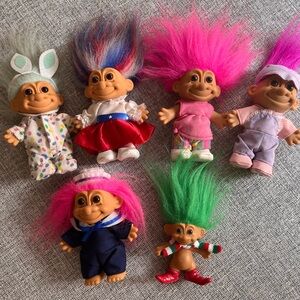 Vintage Russ Troll Dolls Set